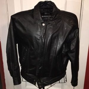 Wilson genuine 100% leather like new biker jacket